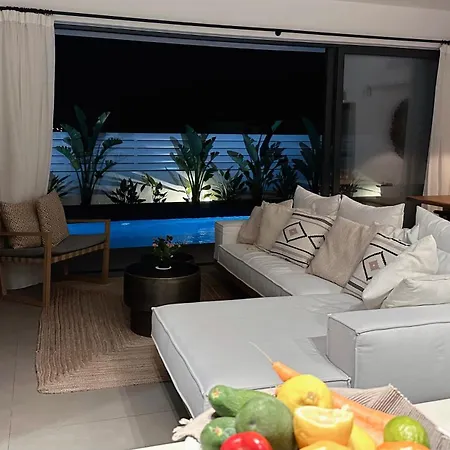 Lora Pearl Luxury Vilă Protaras