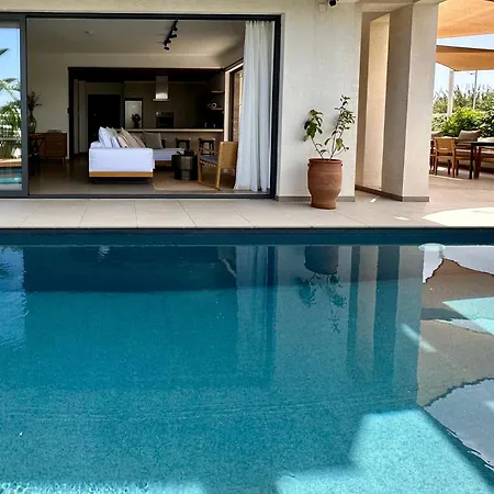 Villa Lora Pearl Luxury