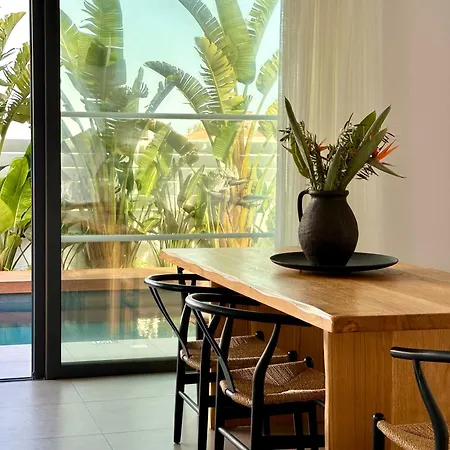 Lora Pearl Luxury Villa