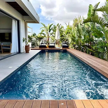 Lora Pearl Luxury Protaras