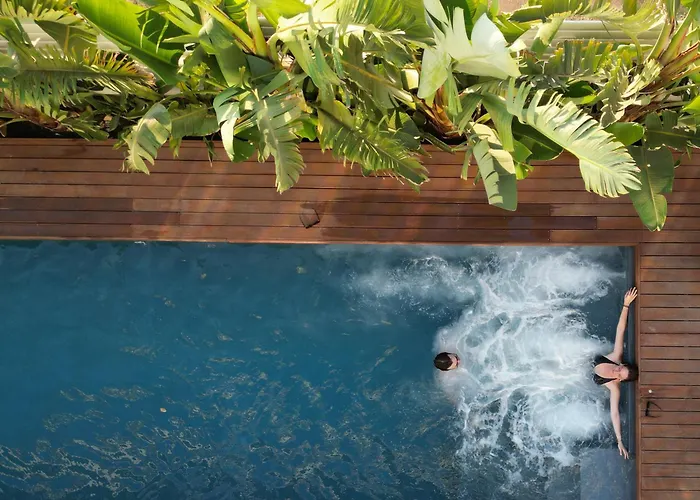 Lora Pearl Luxury Protaras