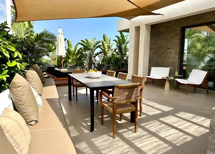 Lora Pearl Luxury Villa *