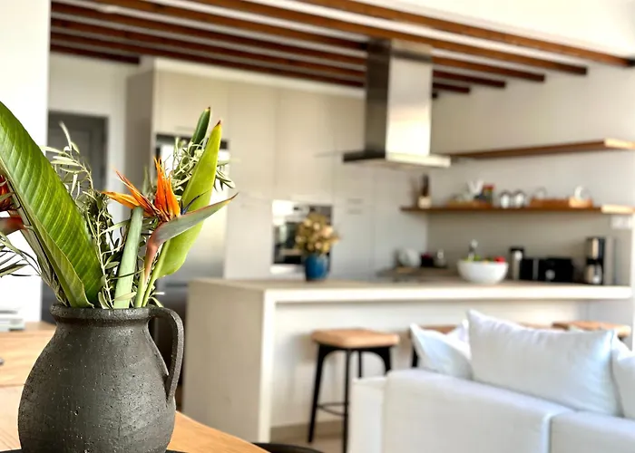 Lora Pearl Luxury Protaras