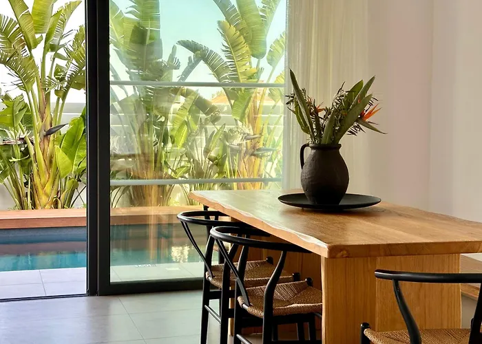 Lora Pearl Luxury Villa