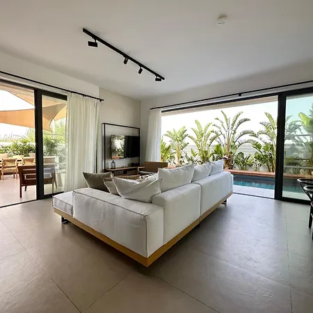 Lora Pearl Luxury Βίλα Πρωταράς