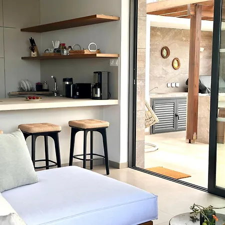 Lora Pearl Luxury * Πρωταράς