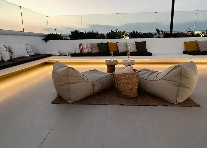 Lora Pearl Luxury Protaras