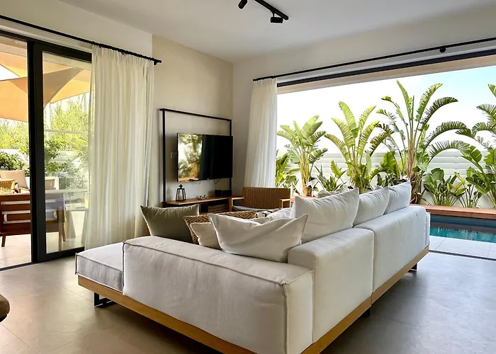 Lora Pearl Luxury * Protaras