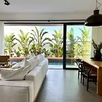 Villa Lora Pearl Luxury *